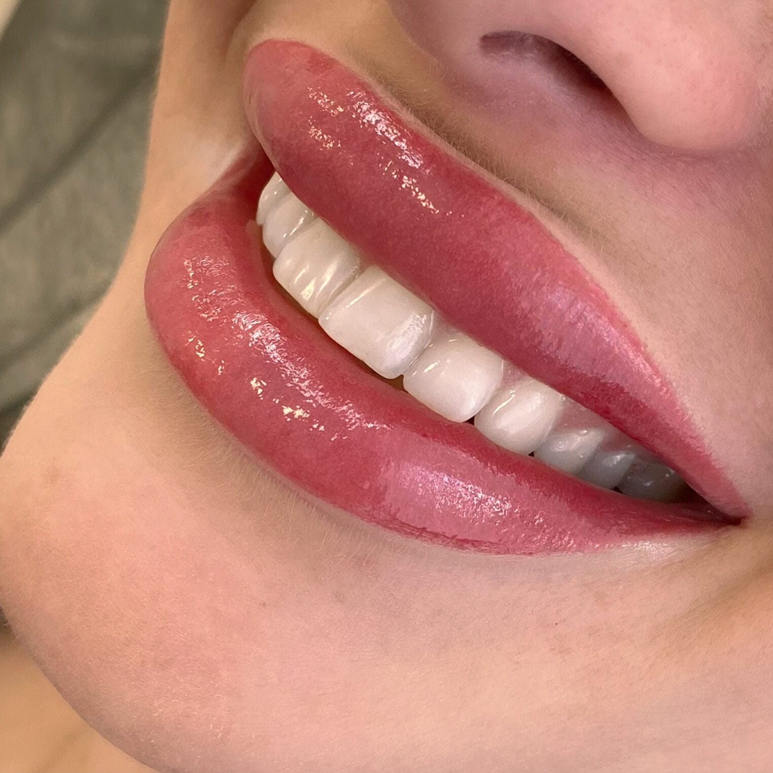 Permanent Natural Lip Blush