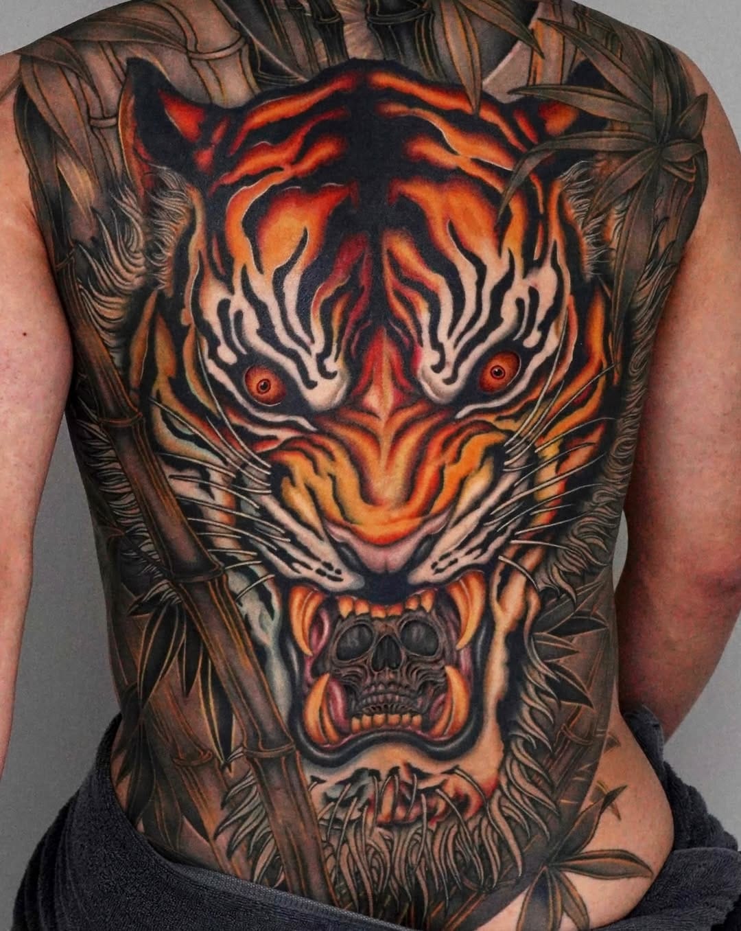 Neo Traditional Tiger Tattoo Covering the Back
