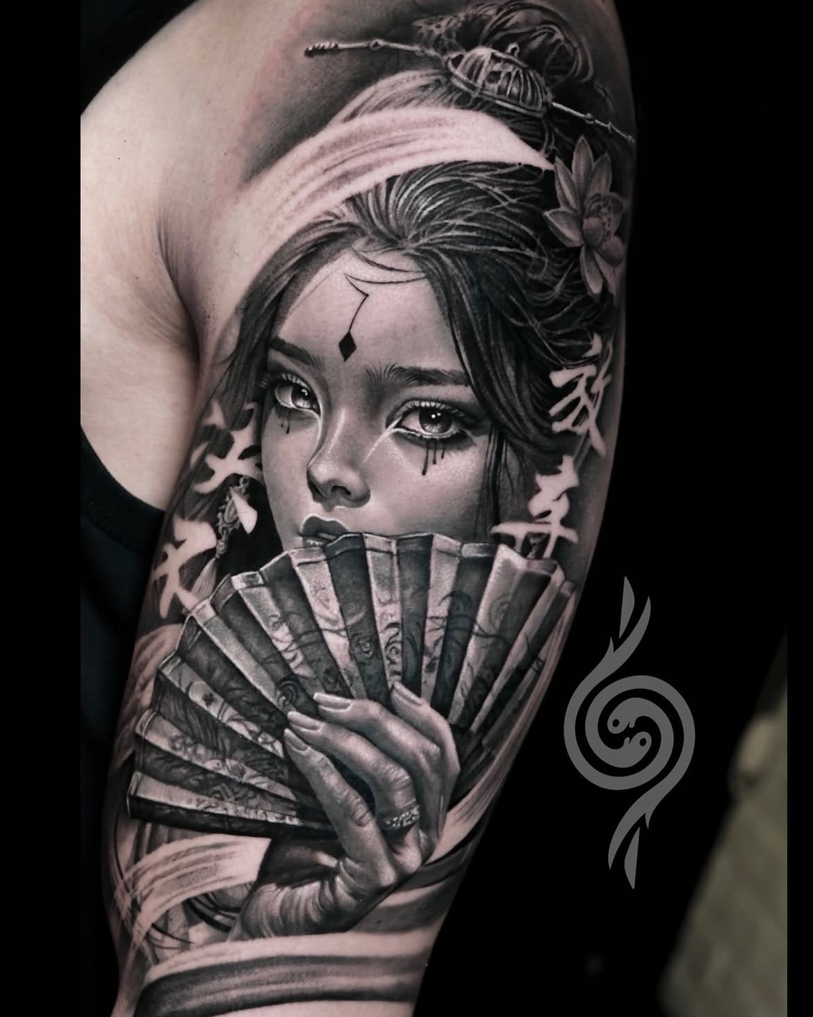 Japanese Woman With Fan Upper Arm Realism Tattoo